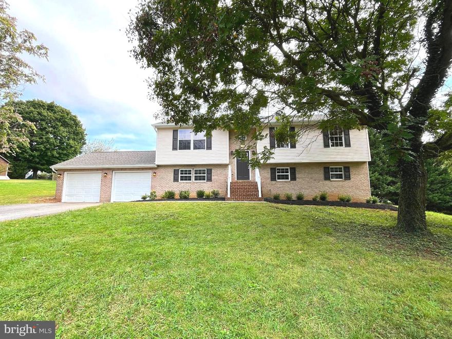Here is a beautiful 4-bedroom, 2 full bathroom split foyer located on .62 acres in the heart of Jefferson County. This home is complete with approximately 2590 total finished square feet, a NEW ROOF, new LVP flooring throughout, fresh paint from top to bottom, and new brushed nickel hardware/ fixtures. Other features include granite counter tops, stainless steel appliances, a new rear deck with maintenance free timber tech decking boards, and a two-car garage. Schedule your' showing today!