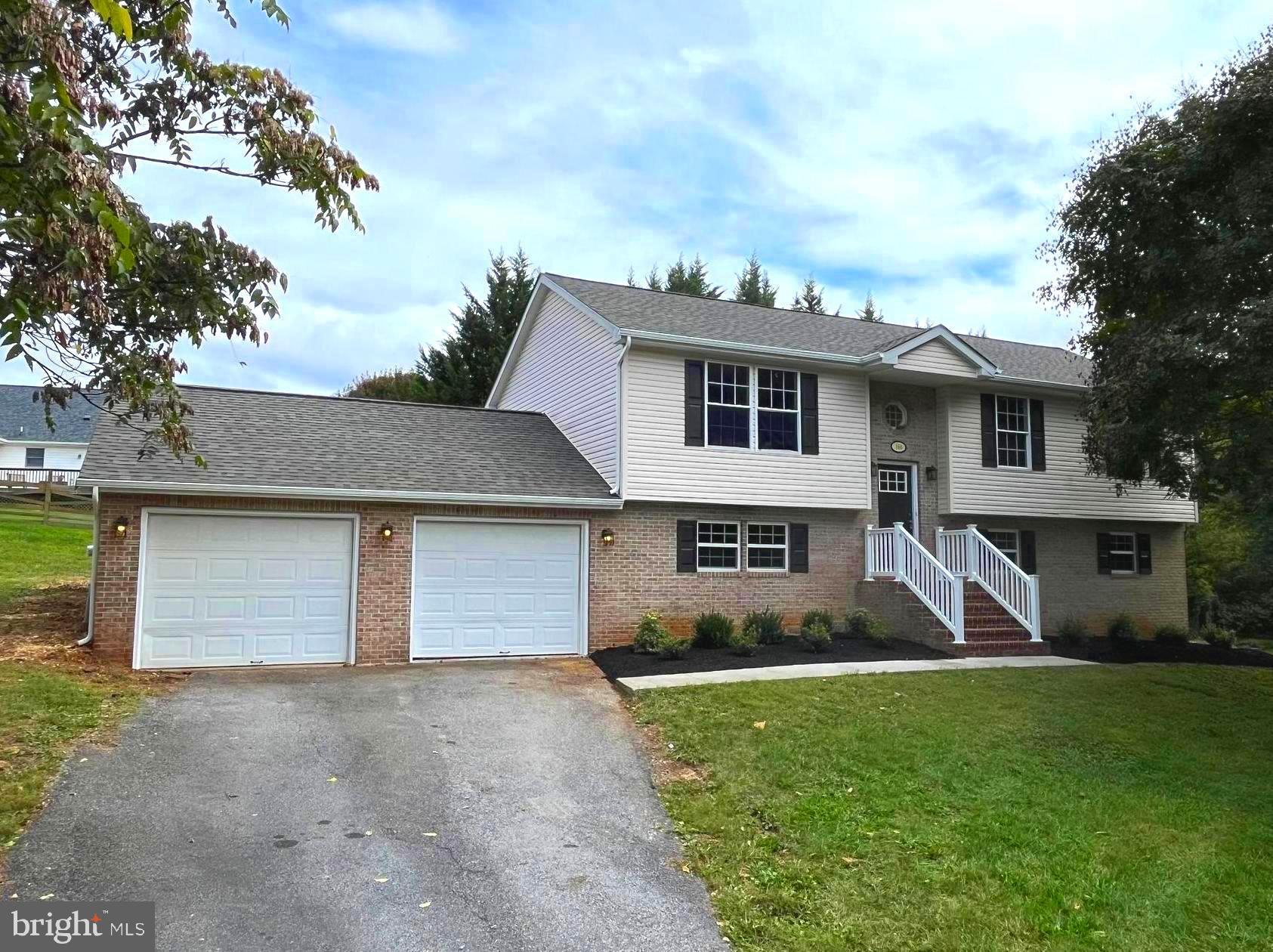 EVITTS RUN ESTATES - Residential