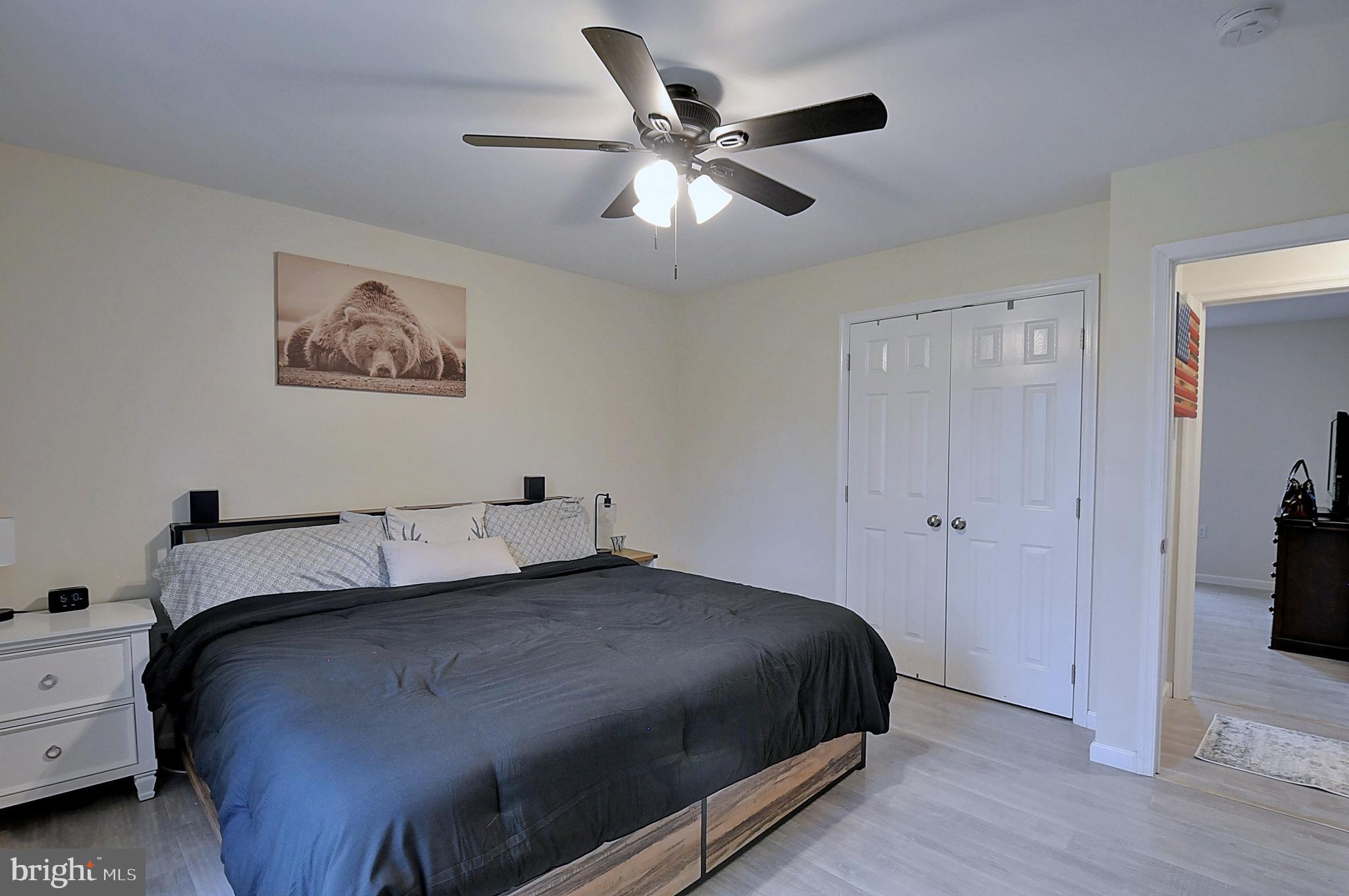 MIDDLE CREEK MANOR - Residential