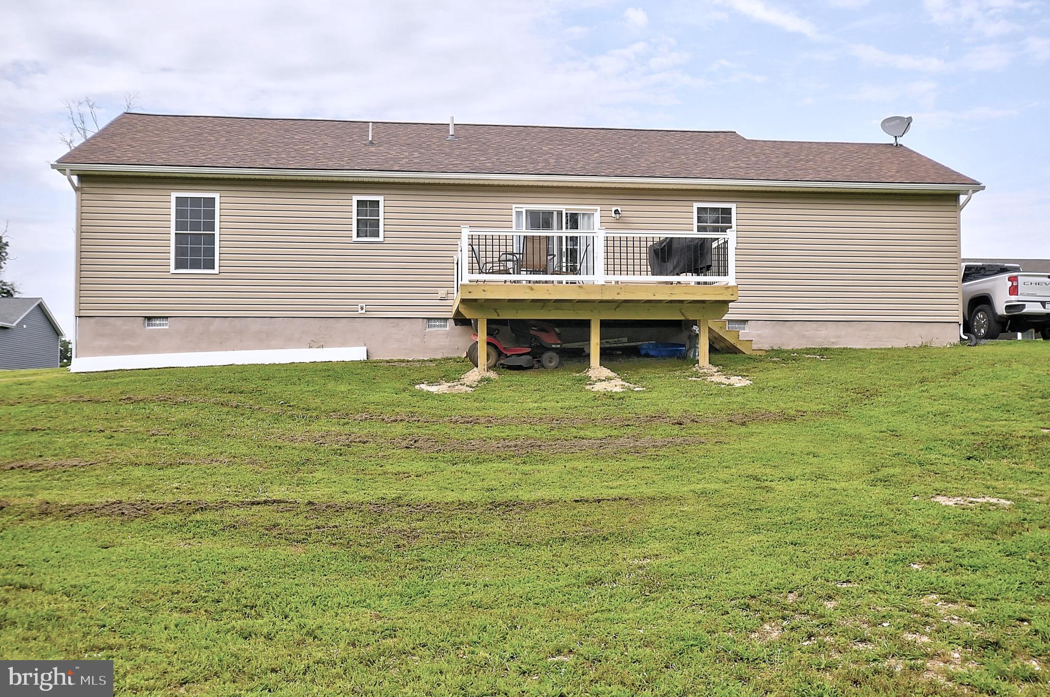 MIDDLE CREEK MANOR - Residential