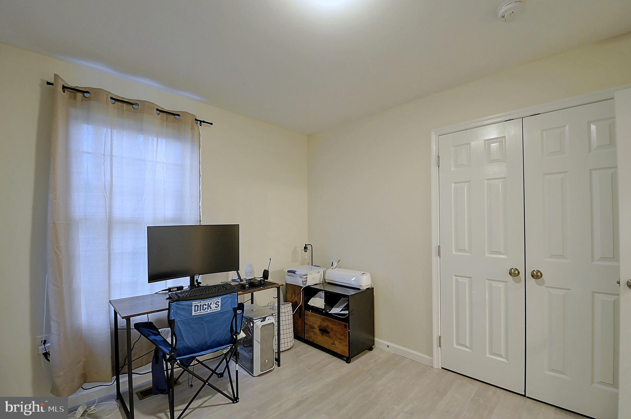 MIDDLE CREEK MANOR - Residential