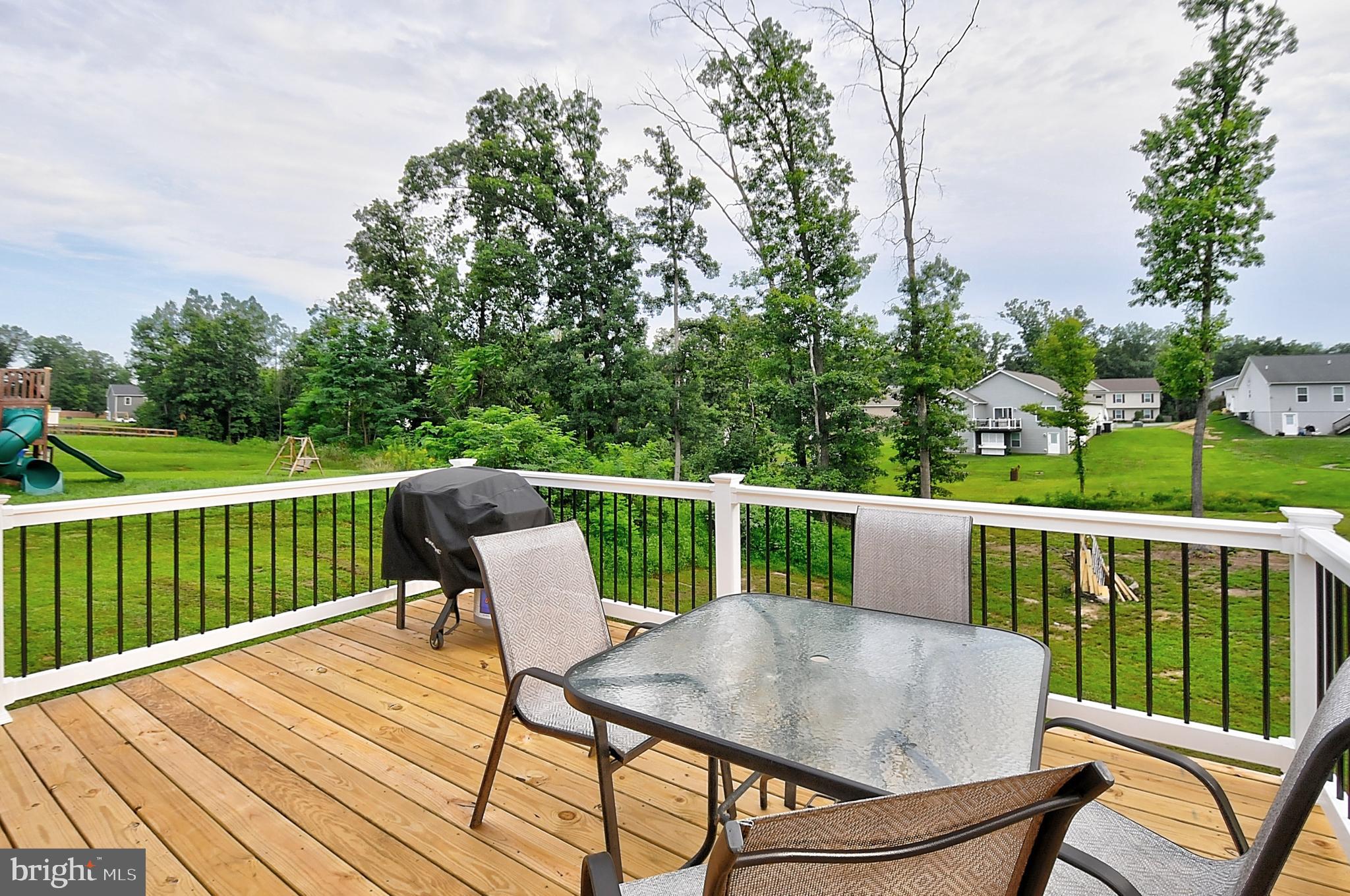 MIDDLE CREEK MANOR - Residential