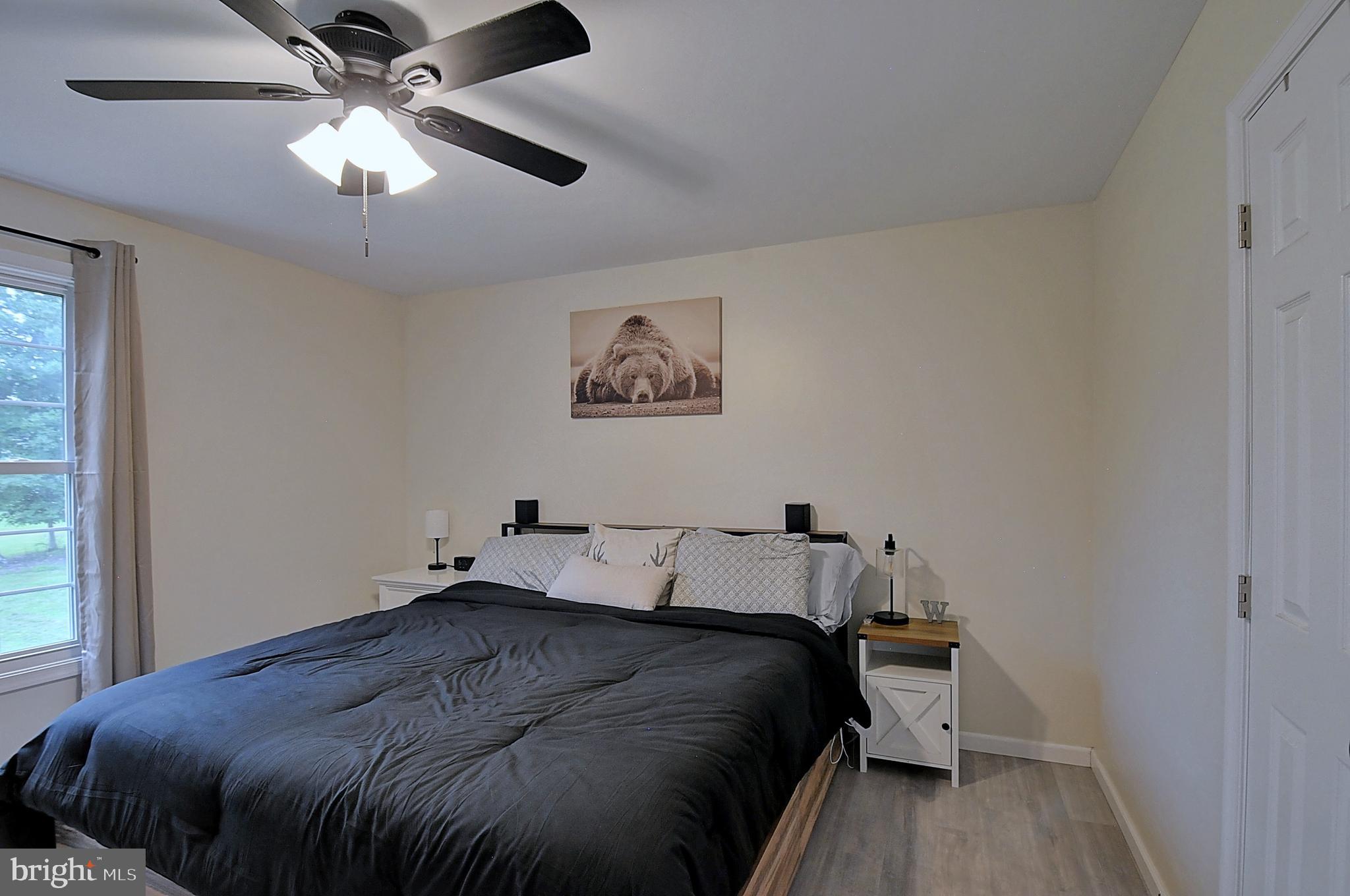 MIDDLE CREEK MANOR - Residential