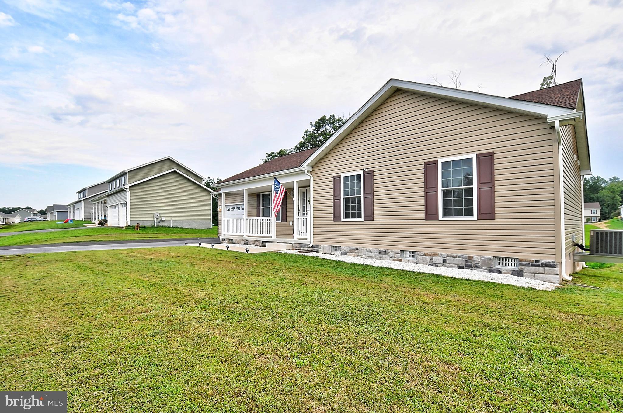 446 BASIN DRIVE