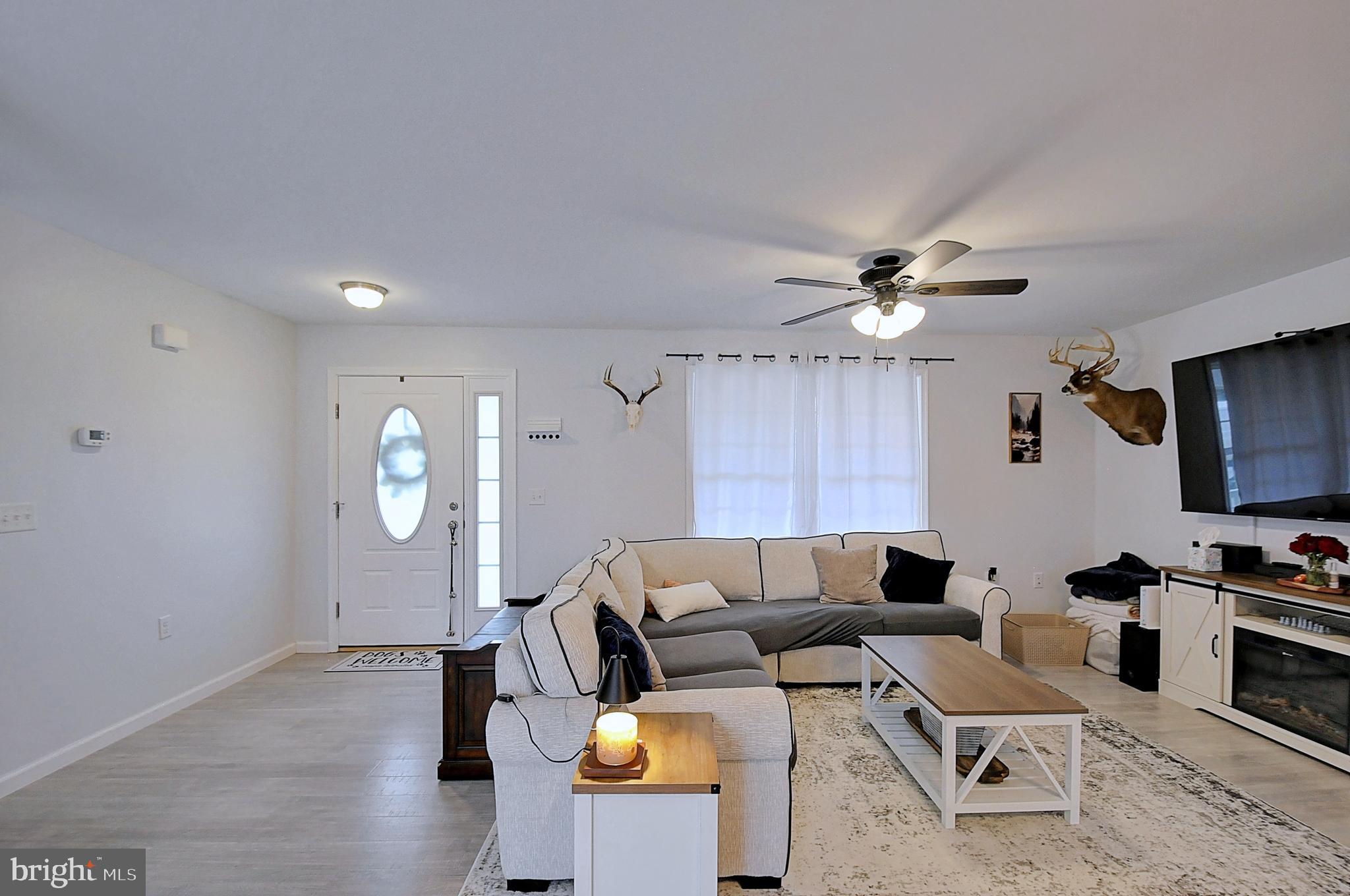 MIDDLE CREEK MANOR - Residential