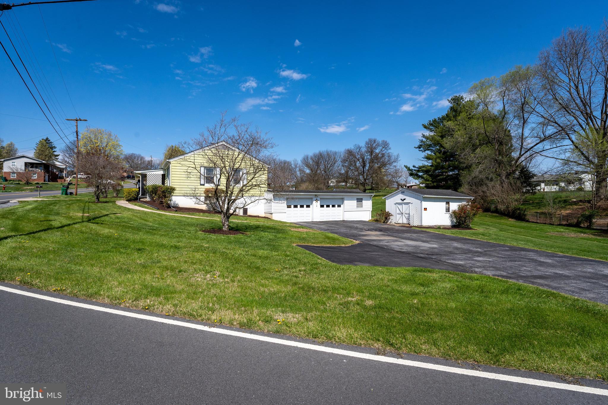 WOODLAND PARK - Residential