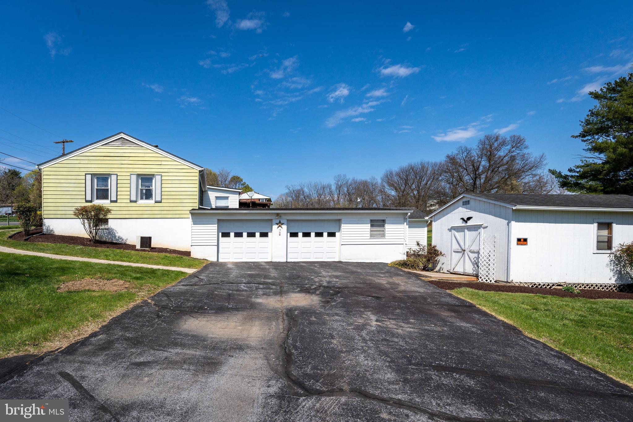 WOODLAND PARK - Residential