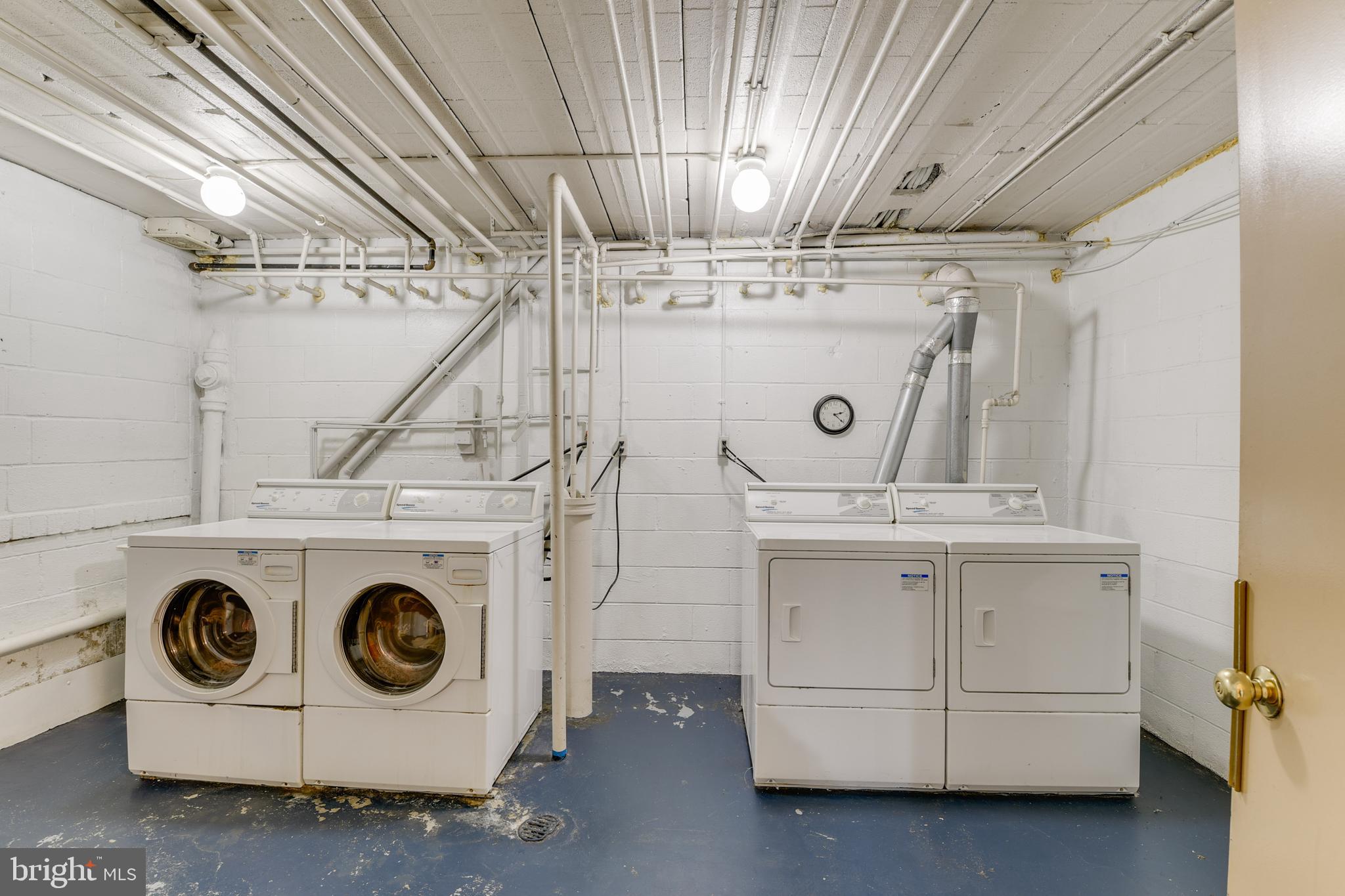 HILLCREST - Residential