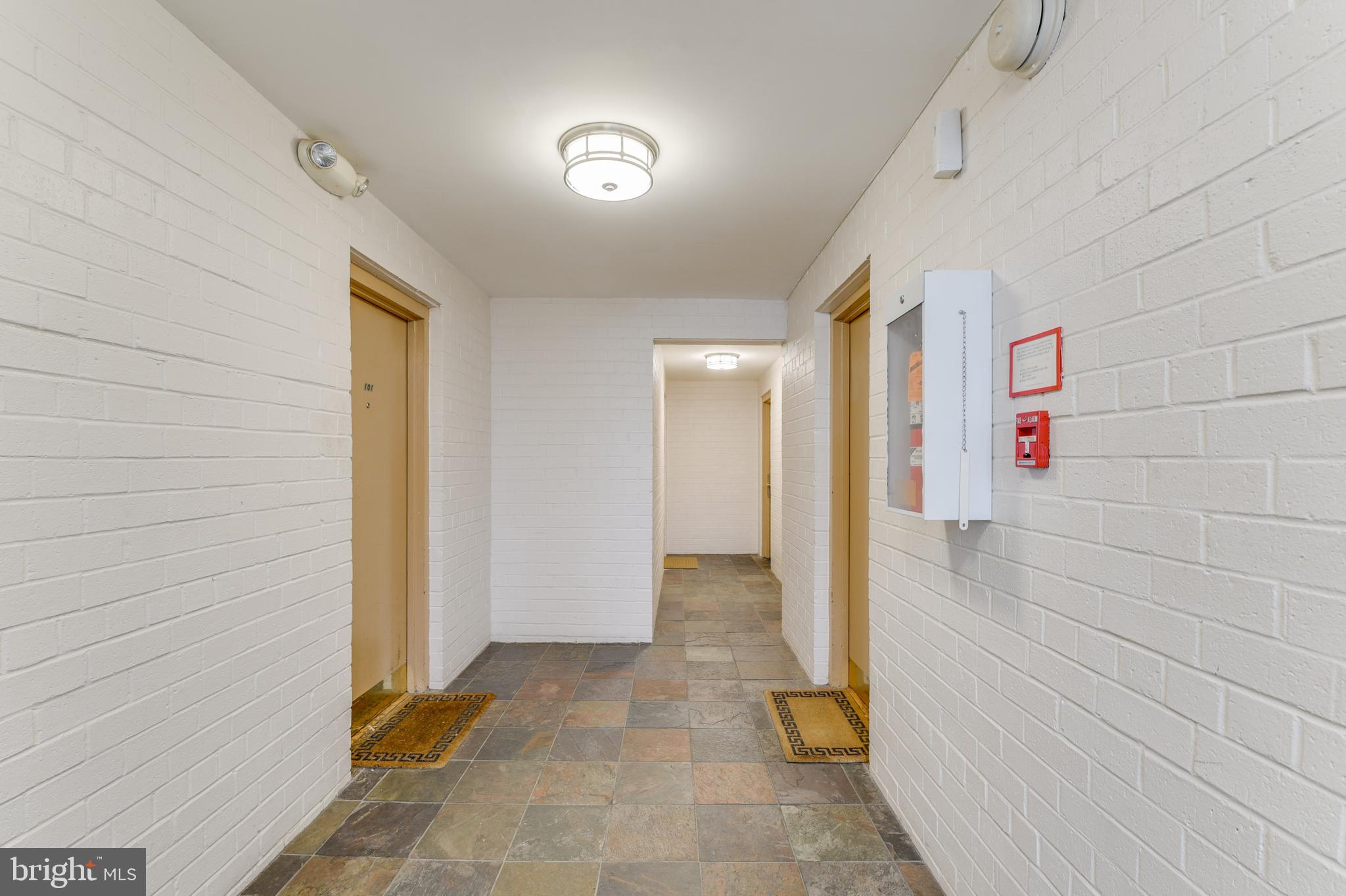 HILLCREST - Residential