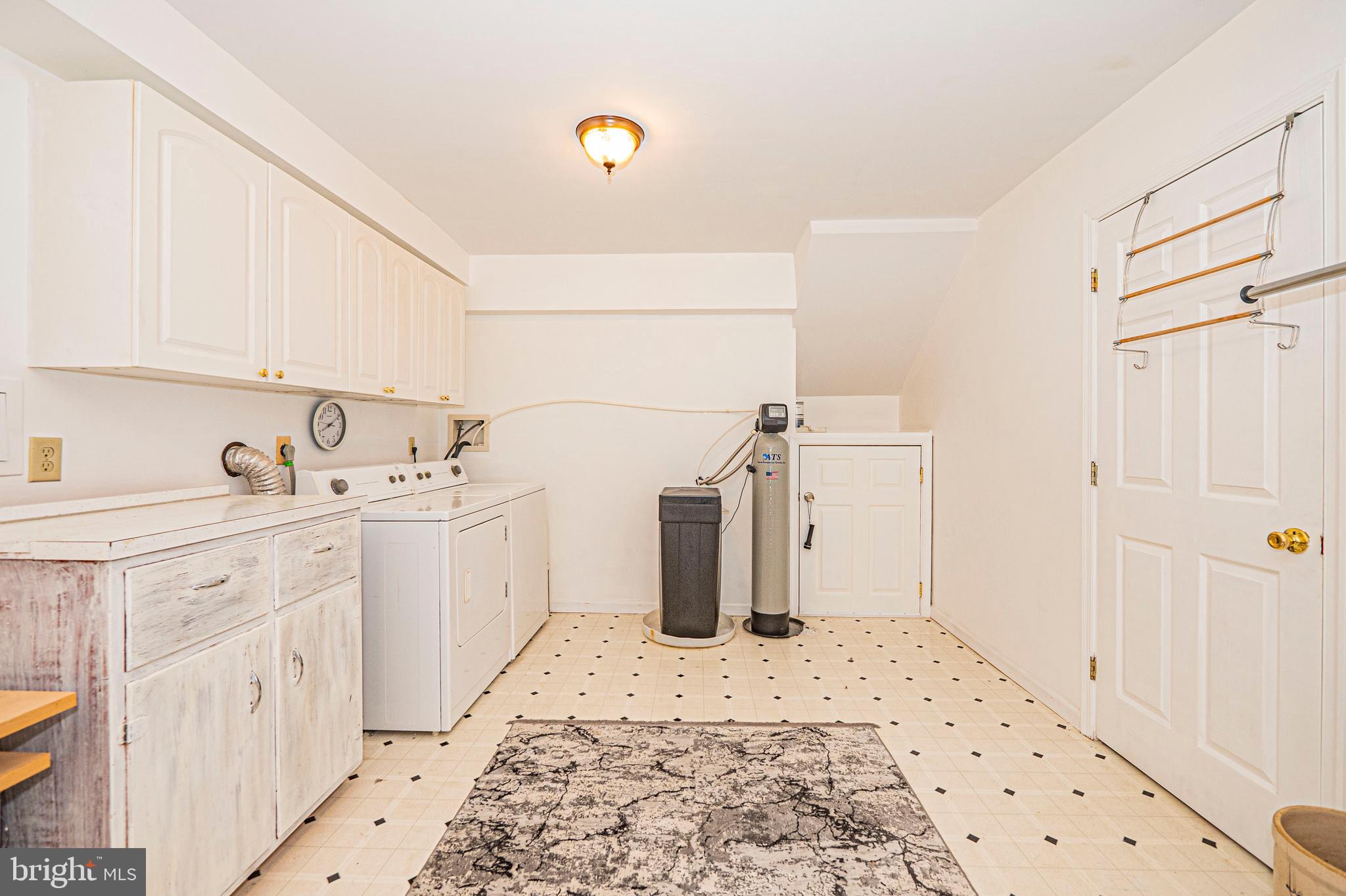 CHESLEY ESTATES - Residential