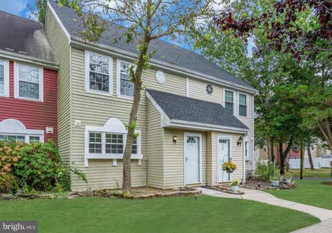 Townhouse For Sale - 315 Beach Plum Court Ct<br/> TUCKERTON, NJ 08087