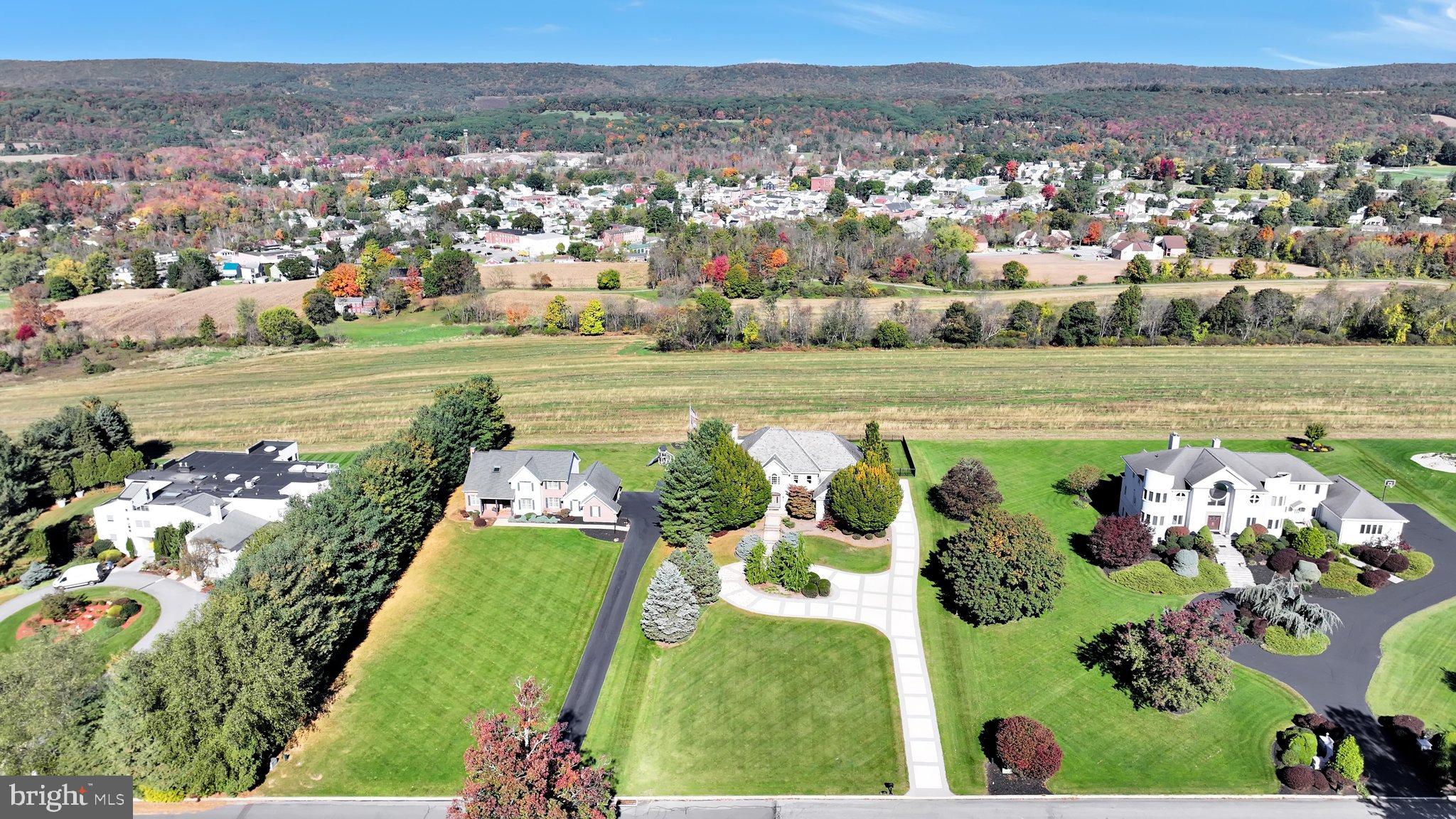 3010 RIDGEVIEW DRIVE