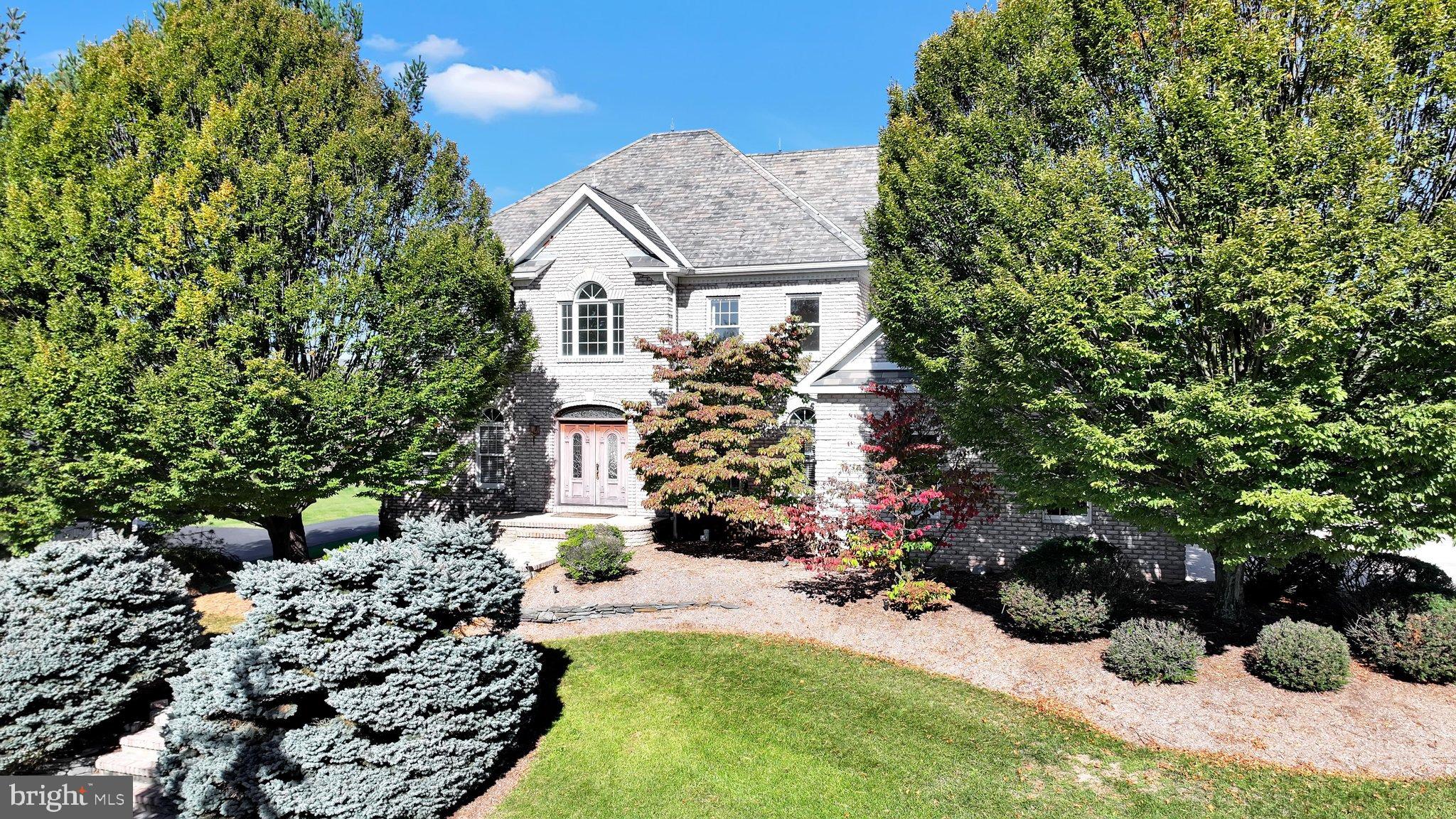 3010 RIDGEVIEW DRIVE