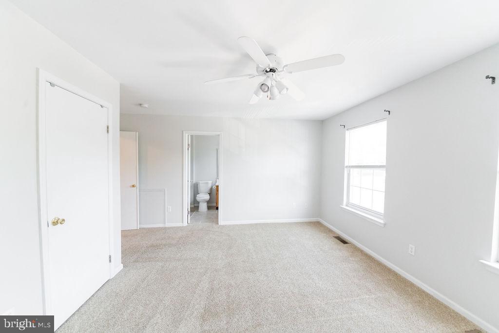 YORKSHIRE COMMONS - Residential Lease