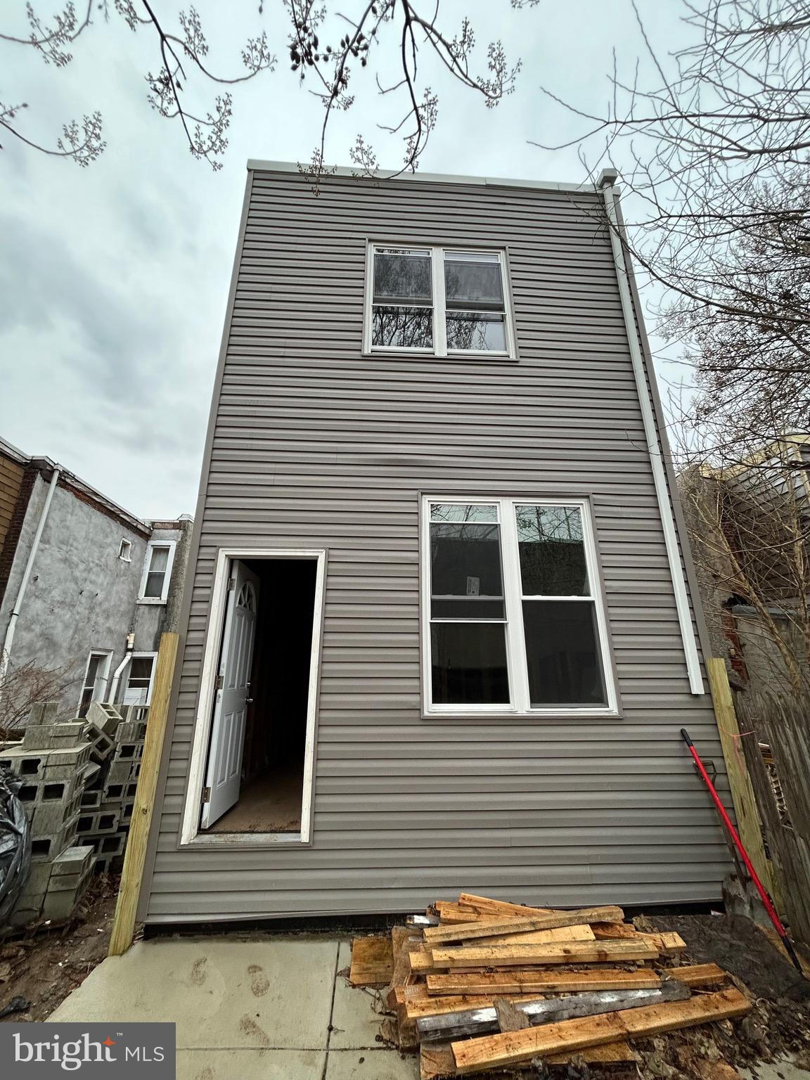 PORT RICHMOND - Residential