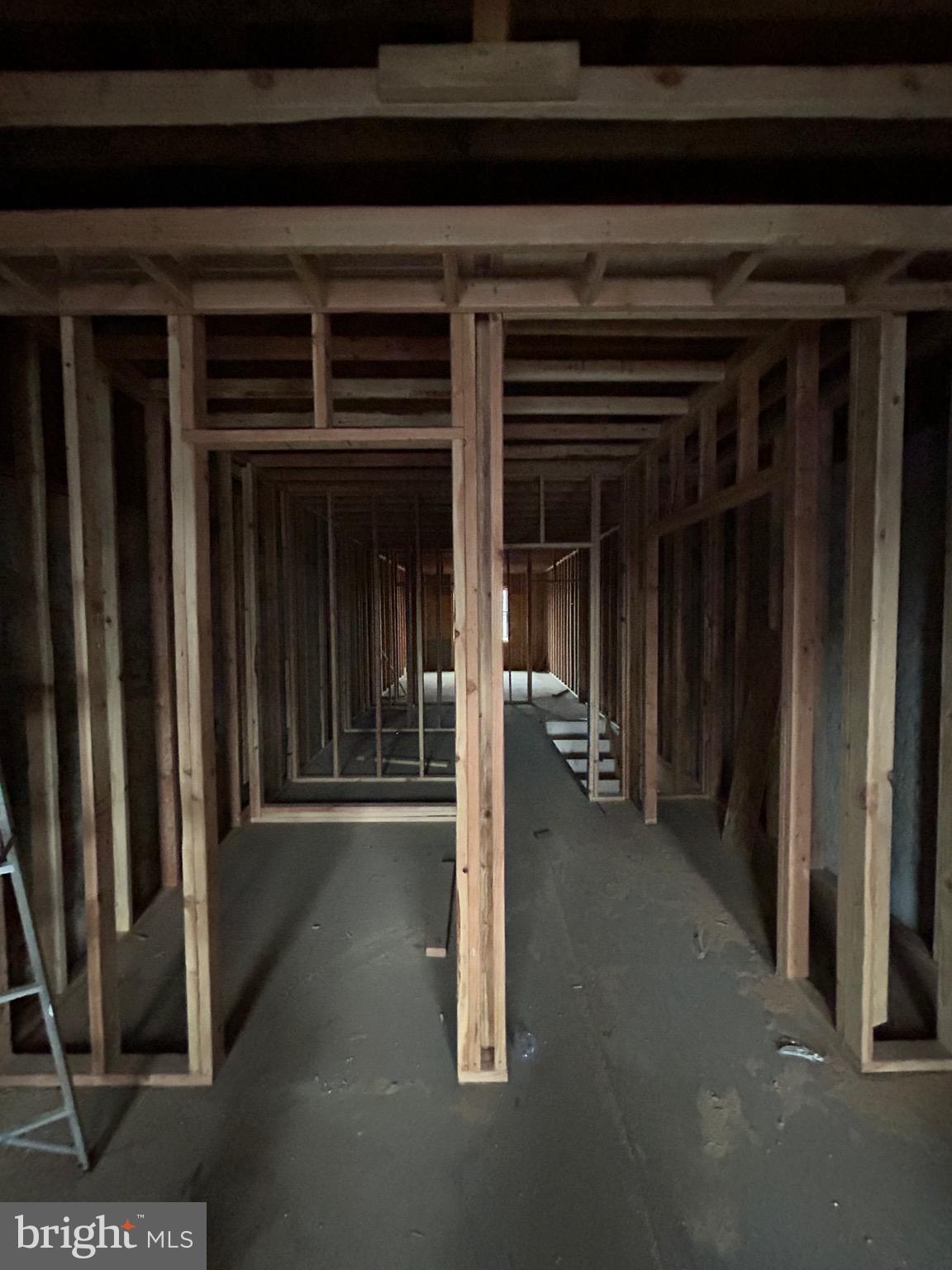 2029 E AUBURN STREET