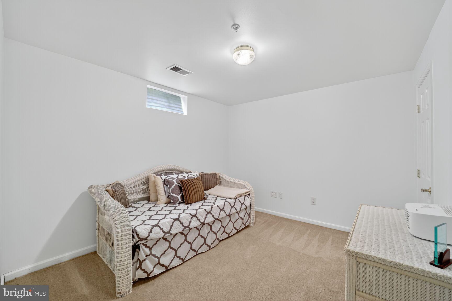 DAISEY FIELDS - Residential