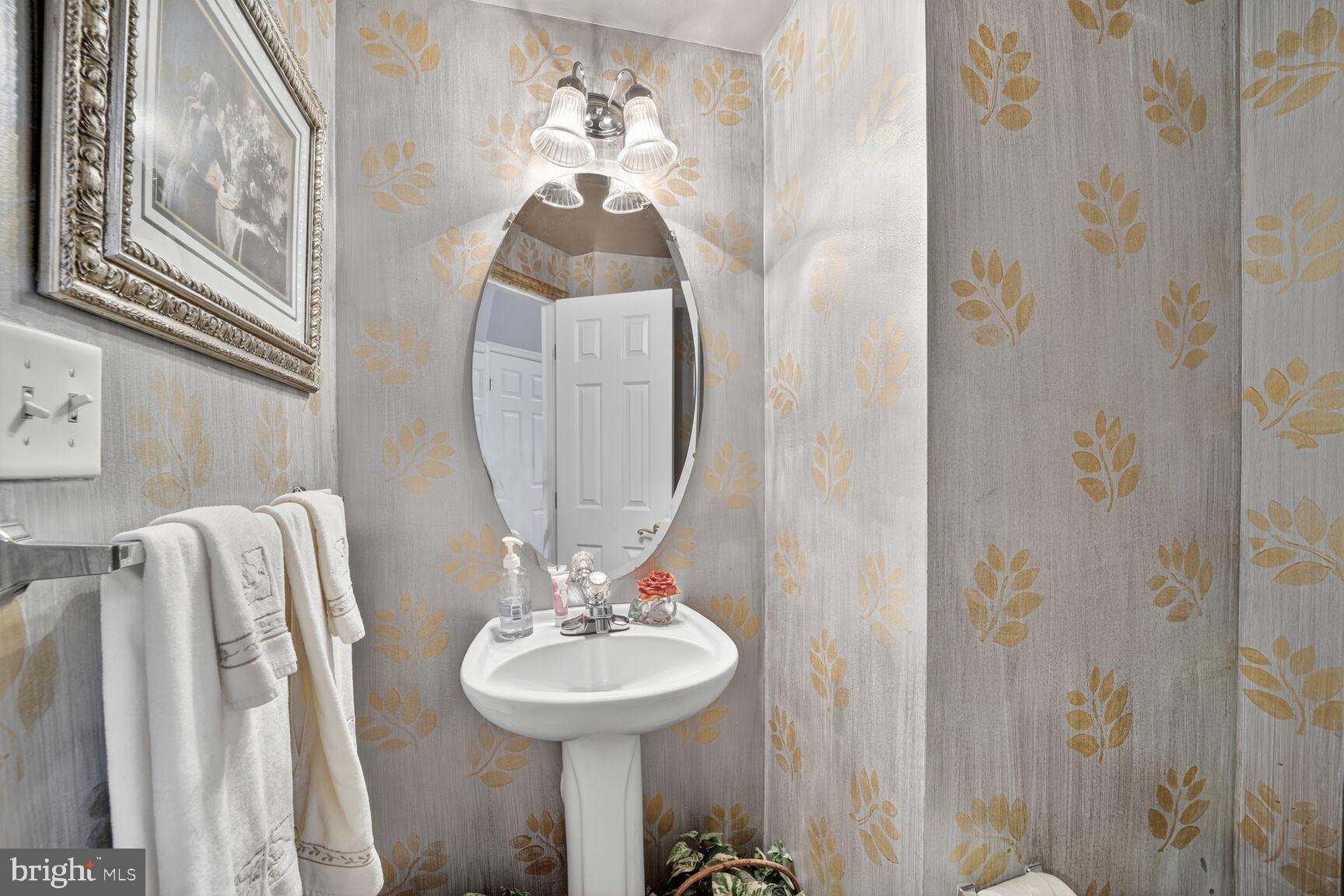 DAISEY FIELDS - Residential