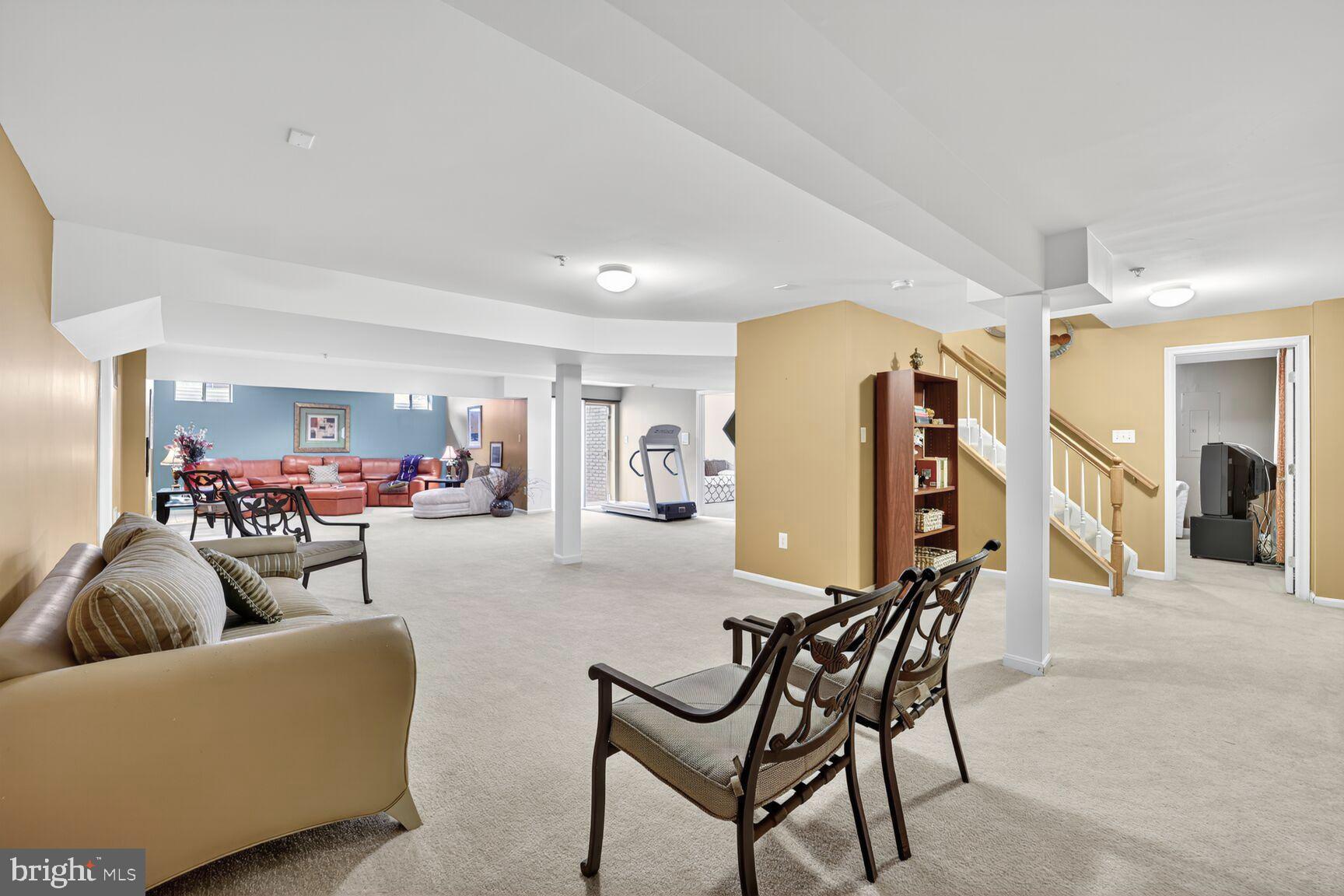 DAISEY FIELDS - Residential