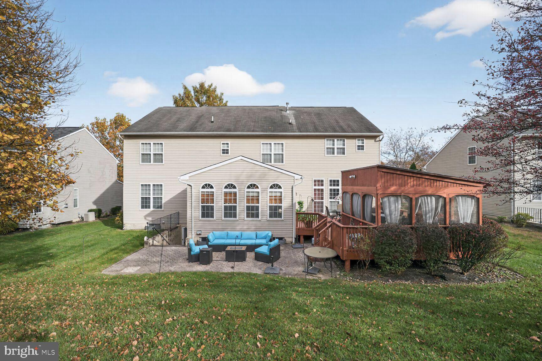 DAISEY FIELDS - Residential