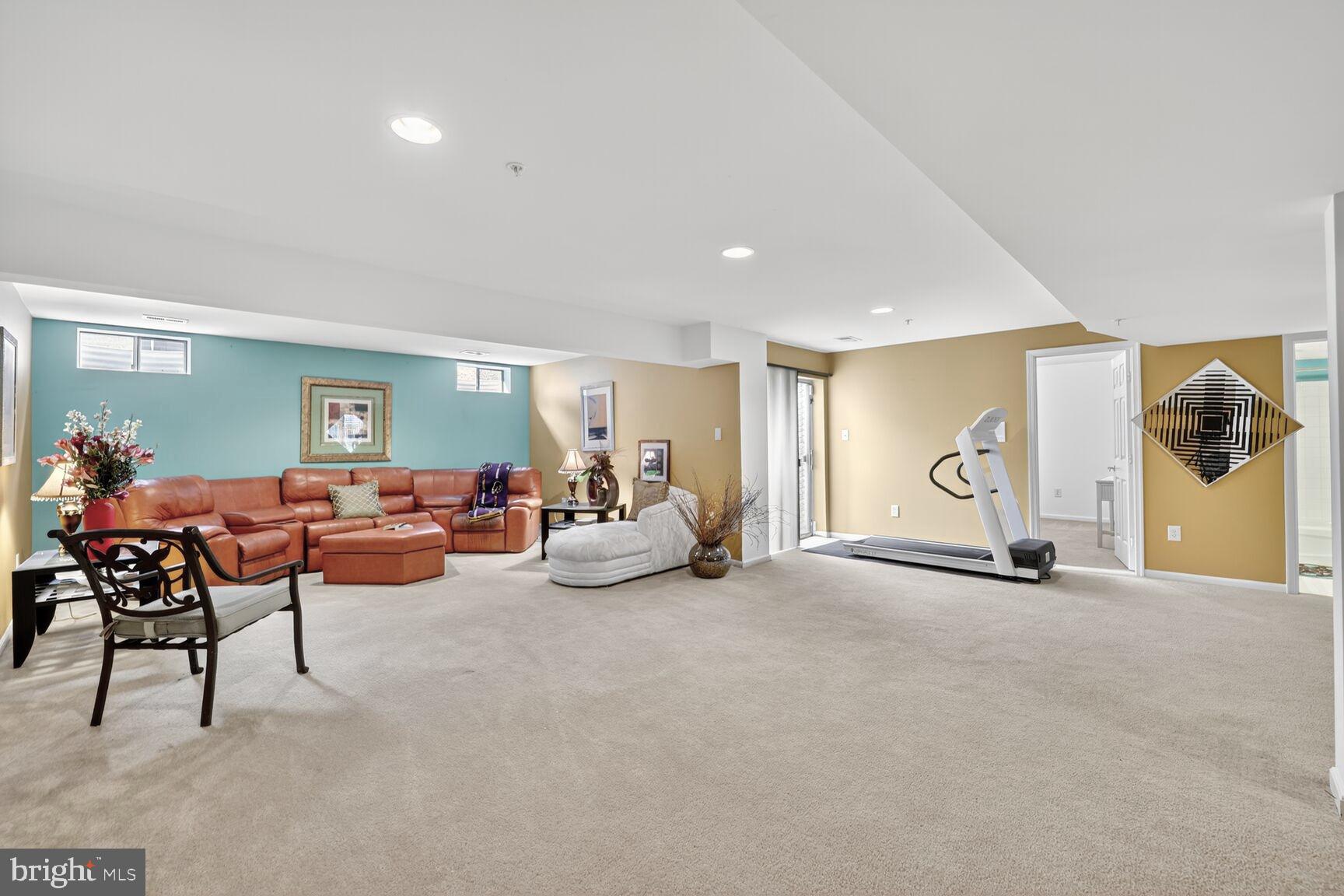 DAISEY FIELDS - Residential