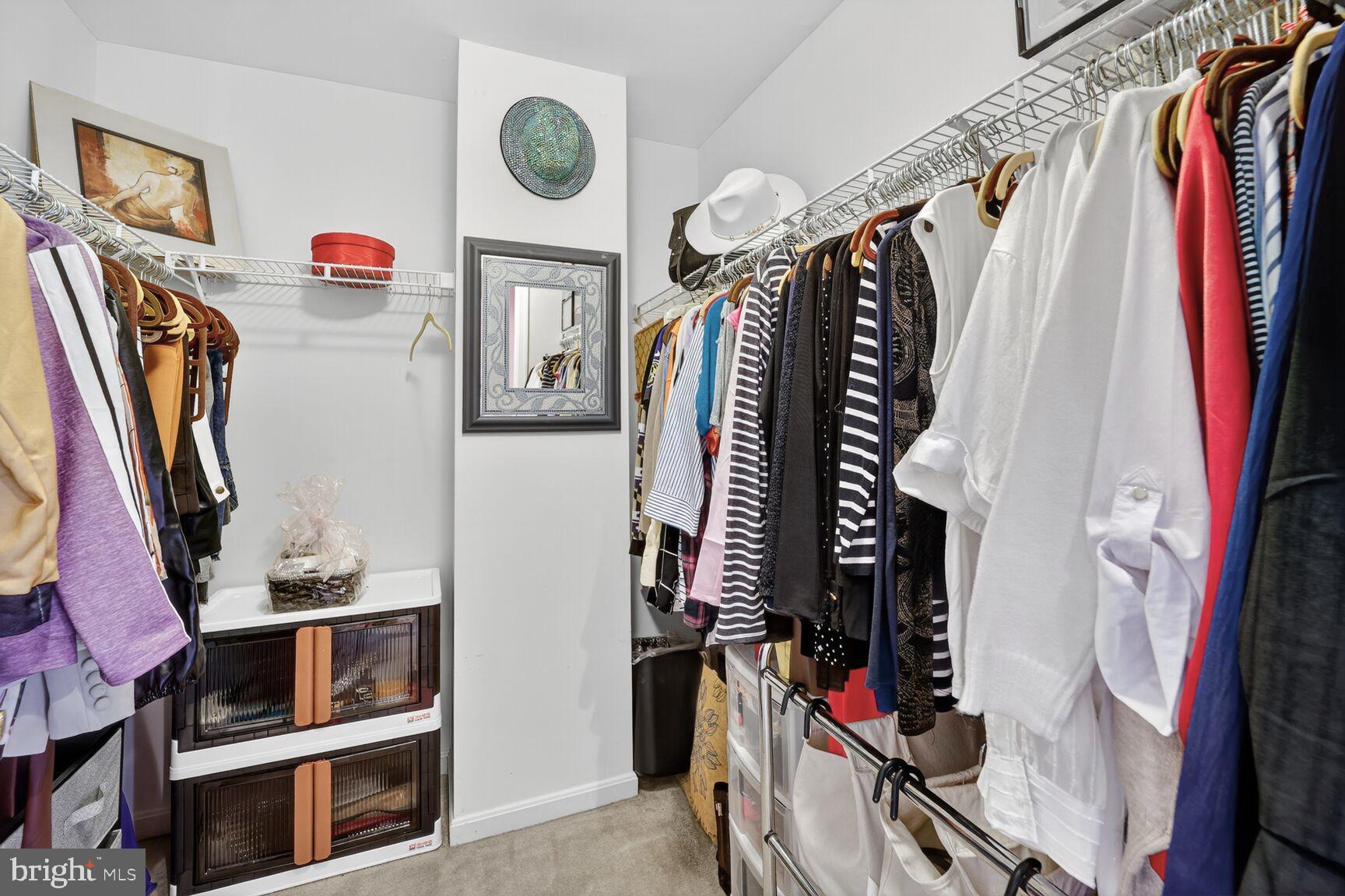 DAISEY FIELDS - Residential