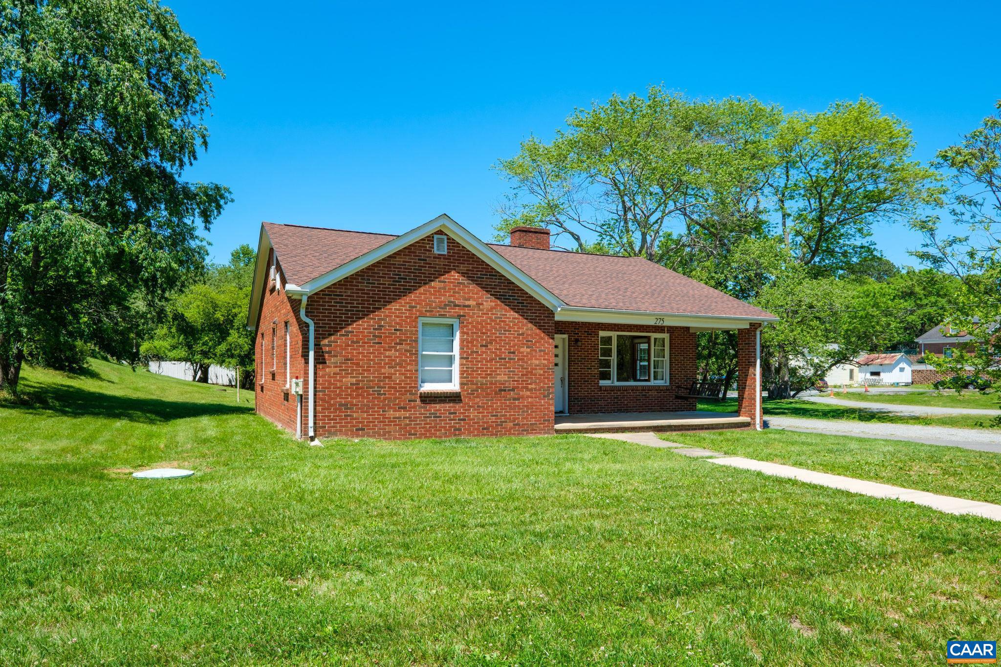 275 MAIN ST