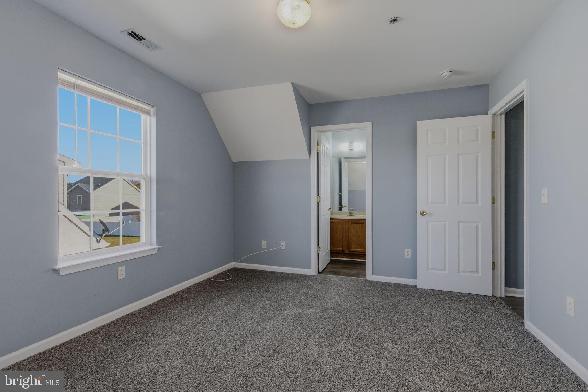 CEDAR COMMONS - Residential Lease