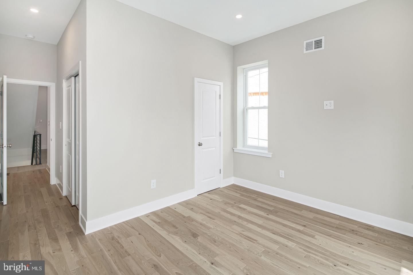 PASSYUNK SQUARE - Residential