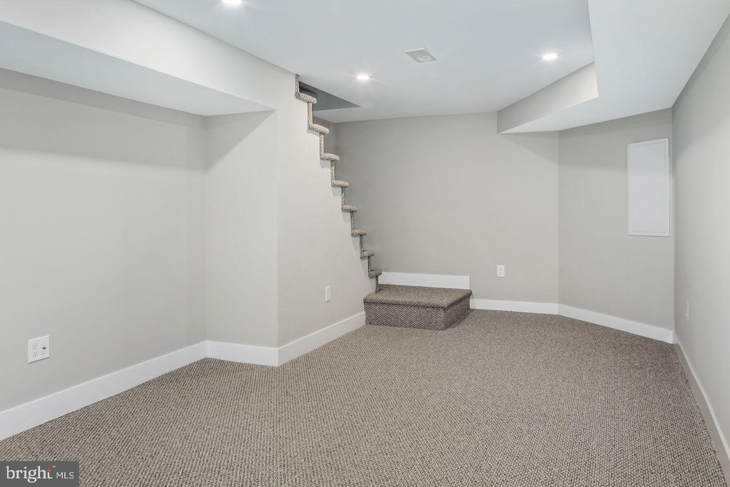 PASSYUNK SQUARE - Residential