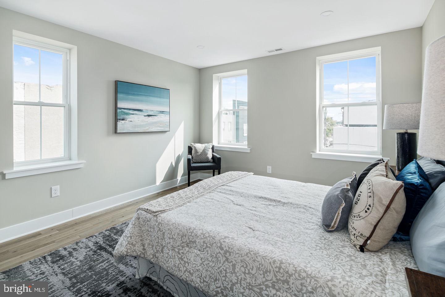 PASSYUNK SQUARE - Residential