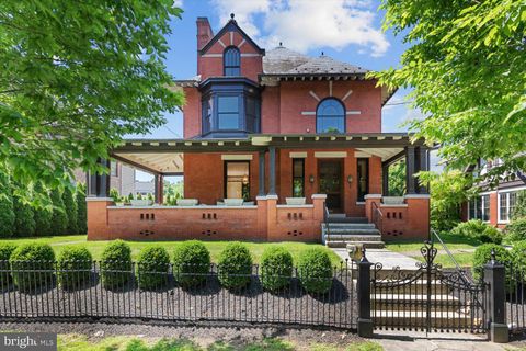 Photo of 910 Marietta Avenue, LANCASTER, PA 17603 (MLS # PALA2058164)