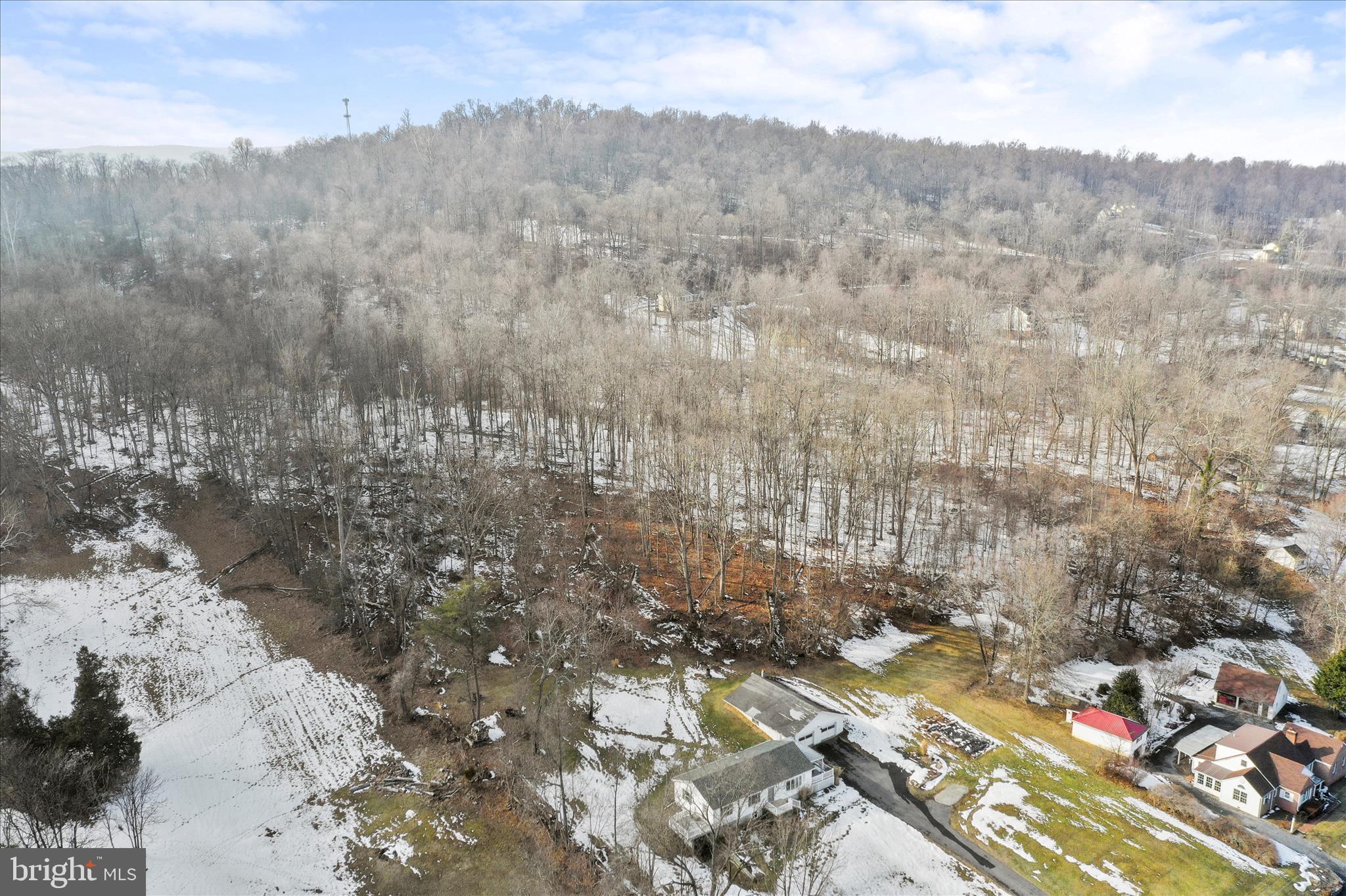 HEDGESVILLE - Residential