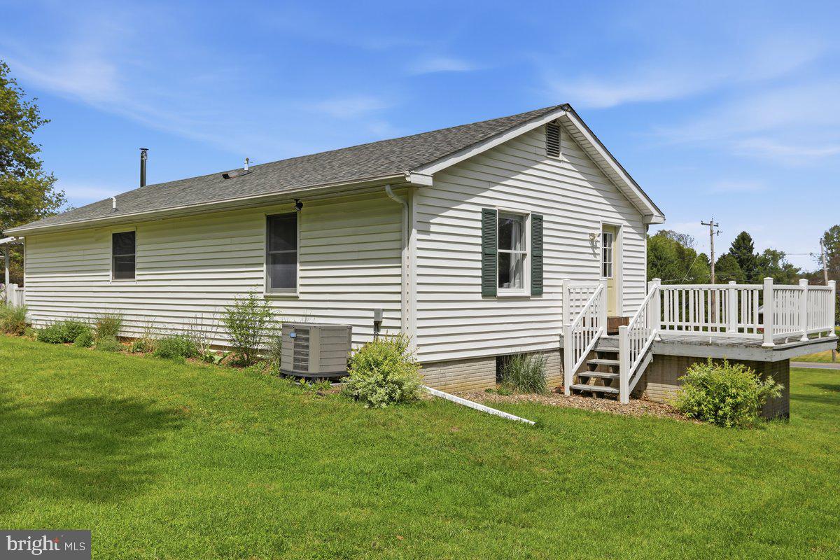 HEDGESVILLE - Residential
