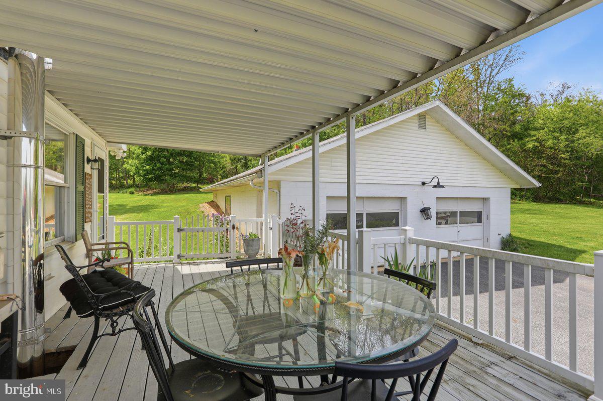 HEDGESVILLE - Residential