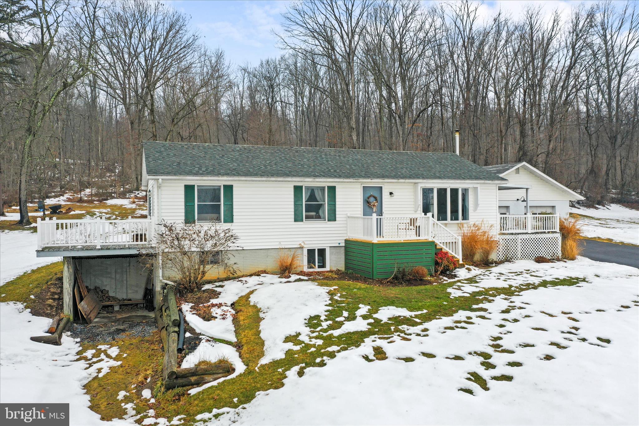 HEDGESVILLE - Residential