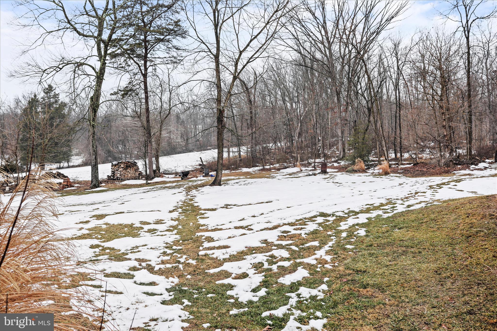 HEDGESVILLE - Residential