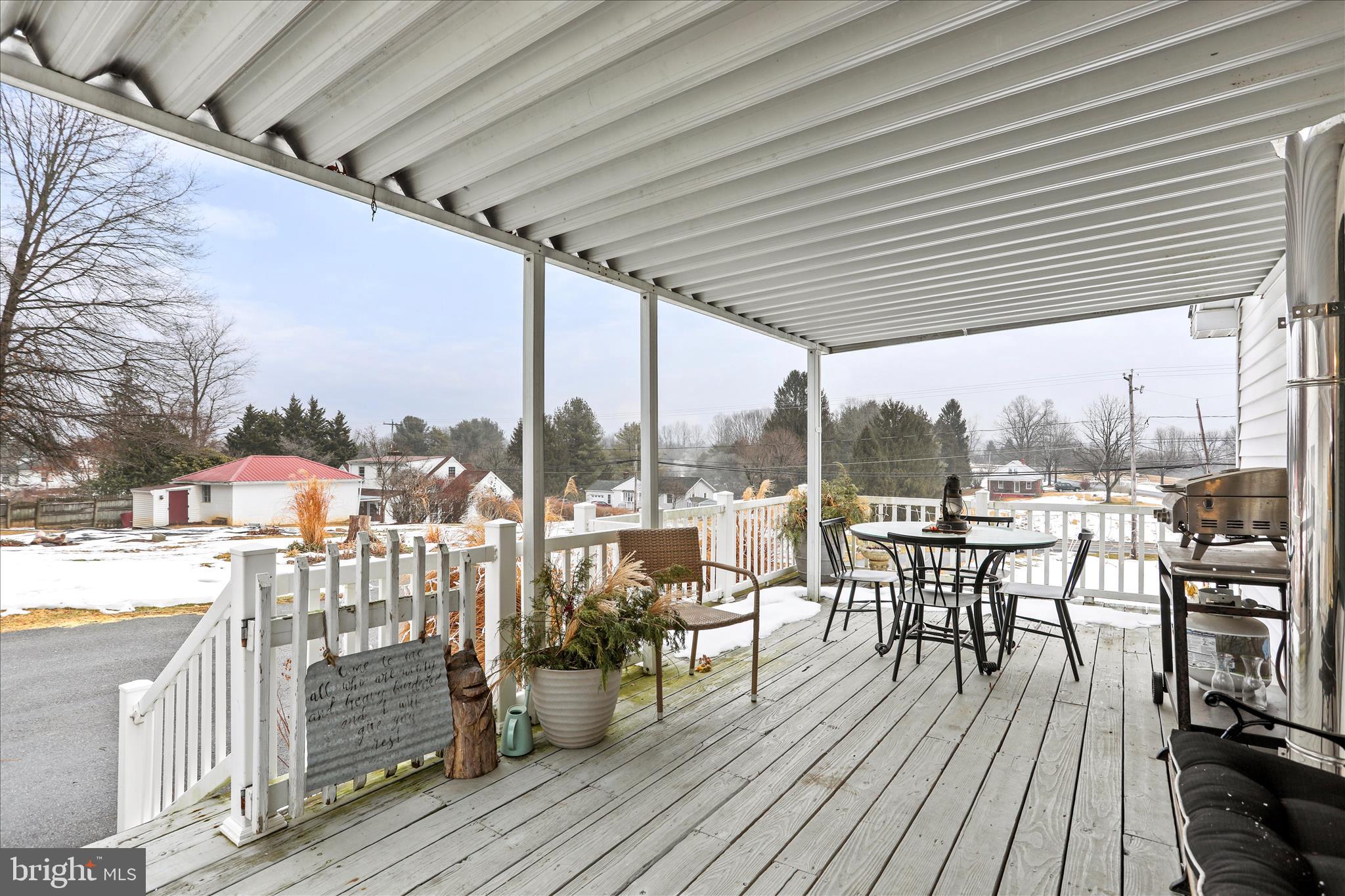 HEDGESVILLE - Residential