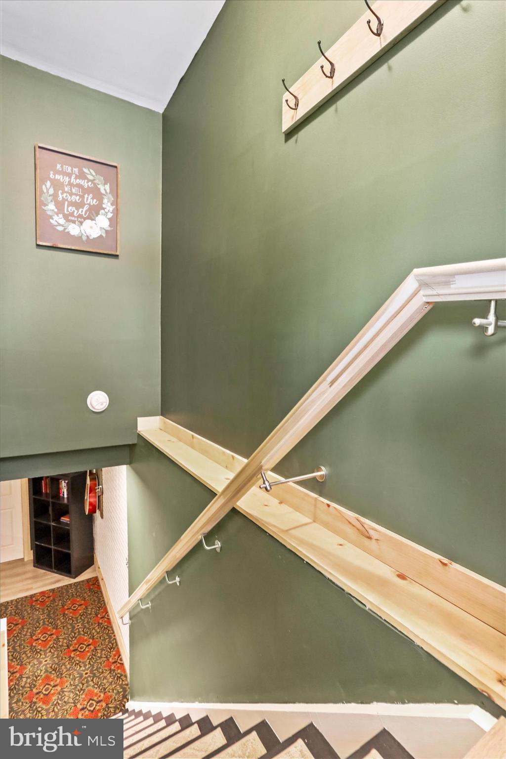 HEDGESVILLE - Residential