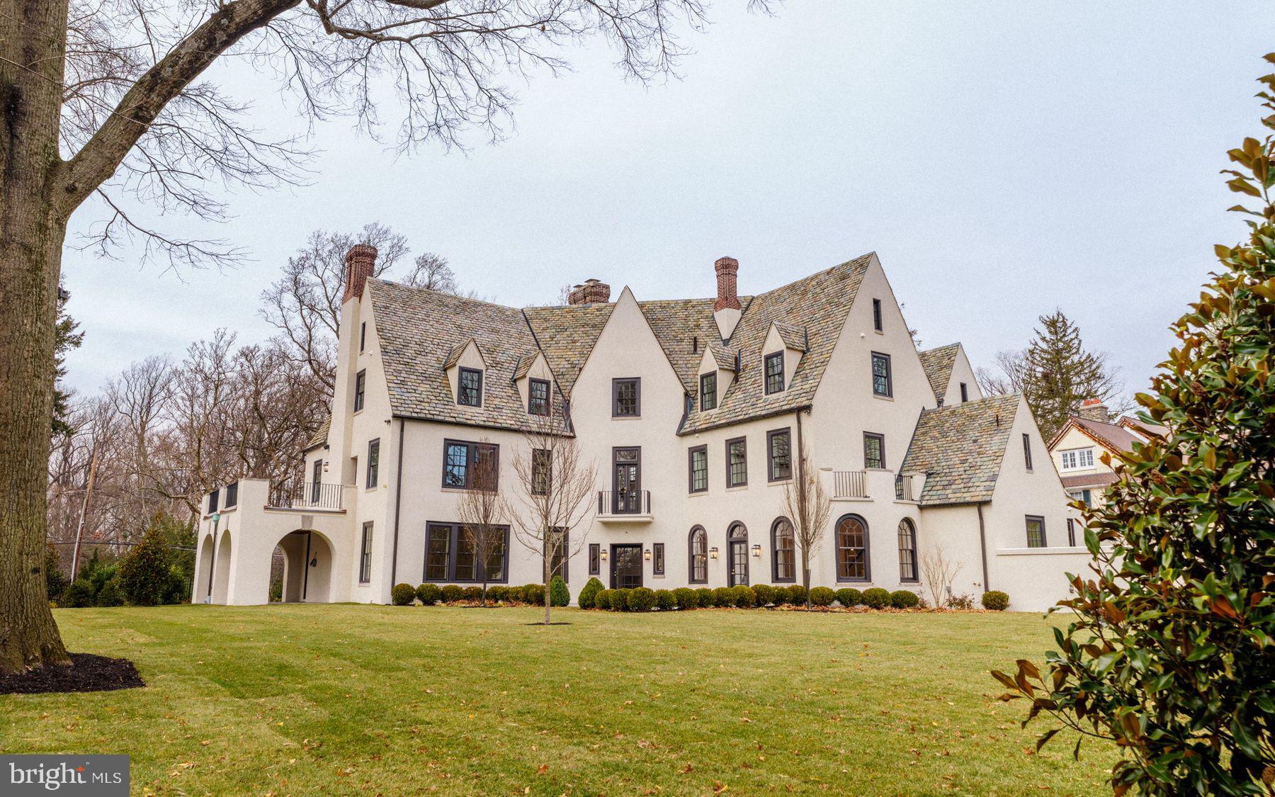 CHESTNUT HILL - Residential