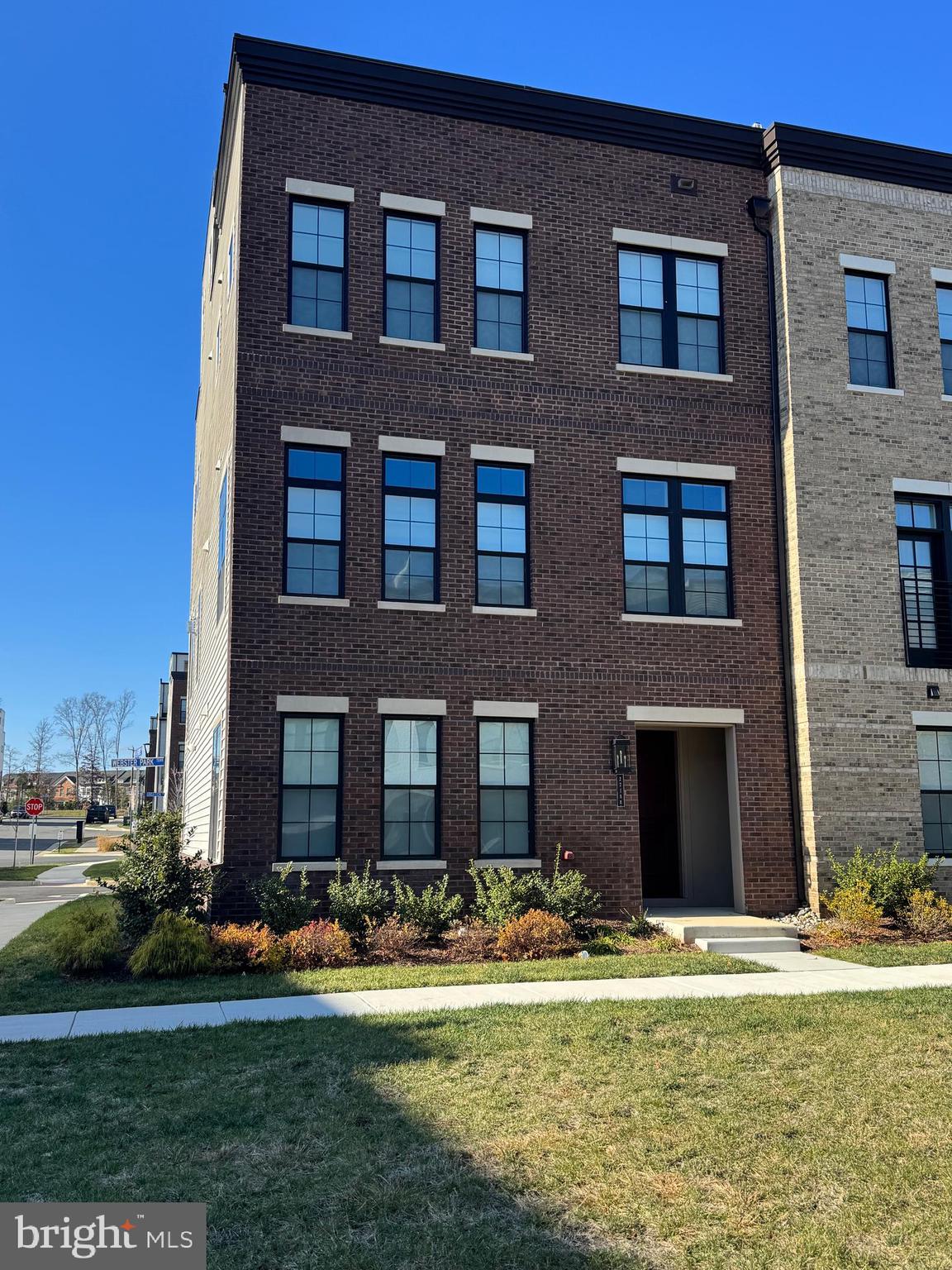 MOOREFIELD - Residential Lease