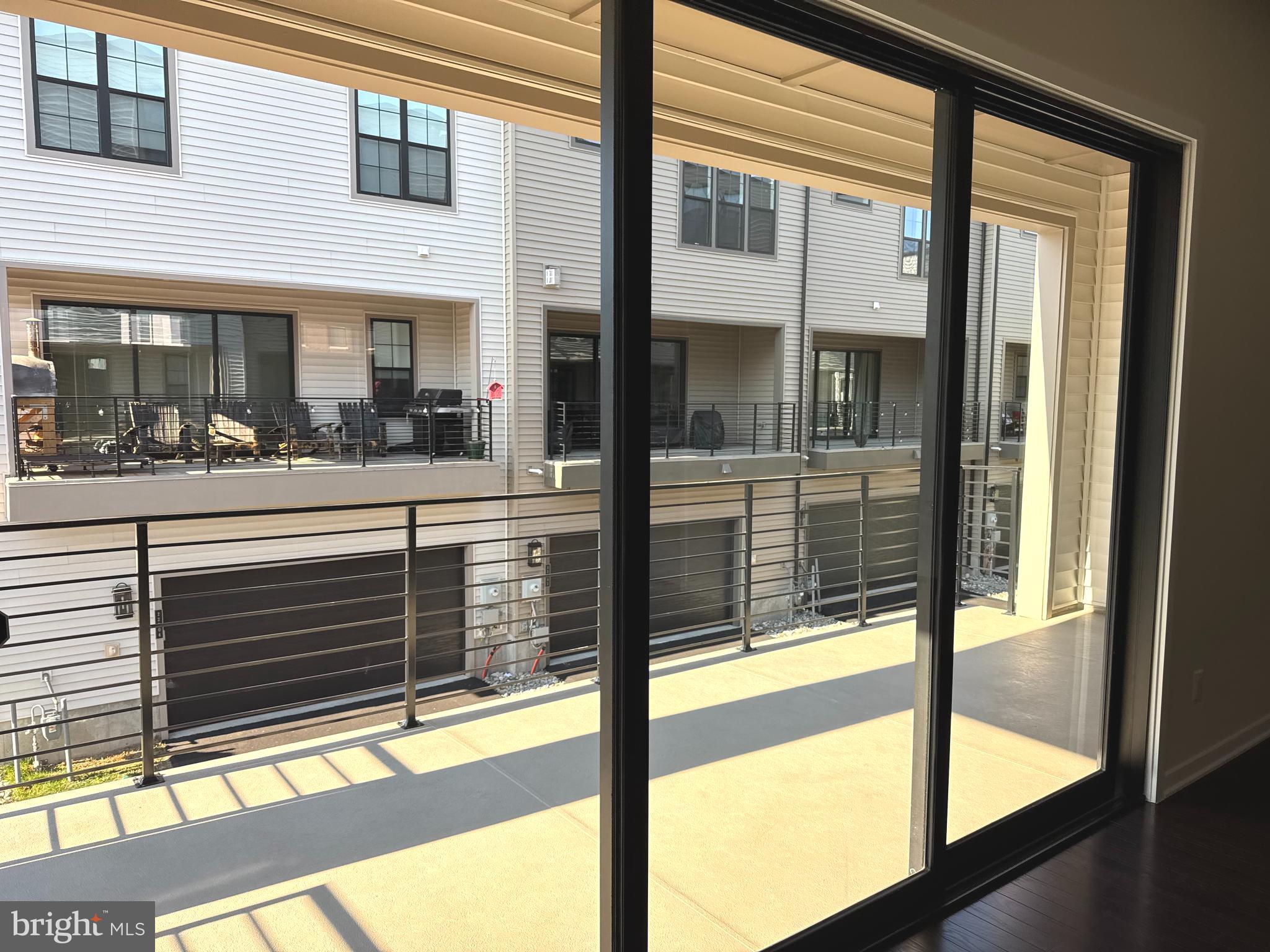 MOOREFIELD - Residential Lease