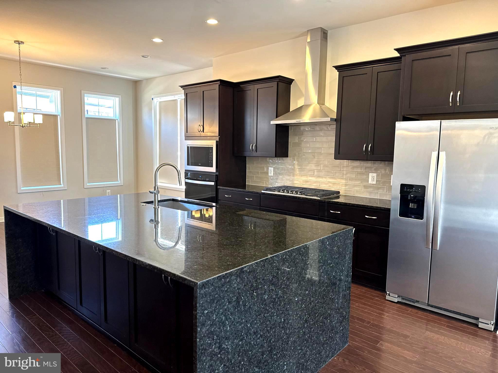 MOOREFIELD - Residential Lease