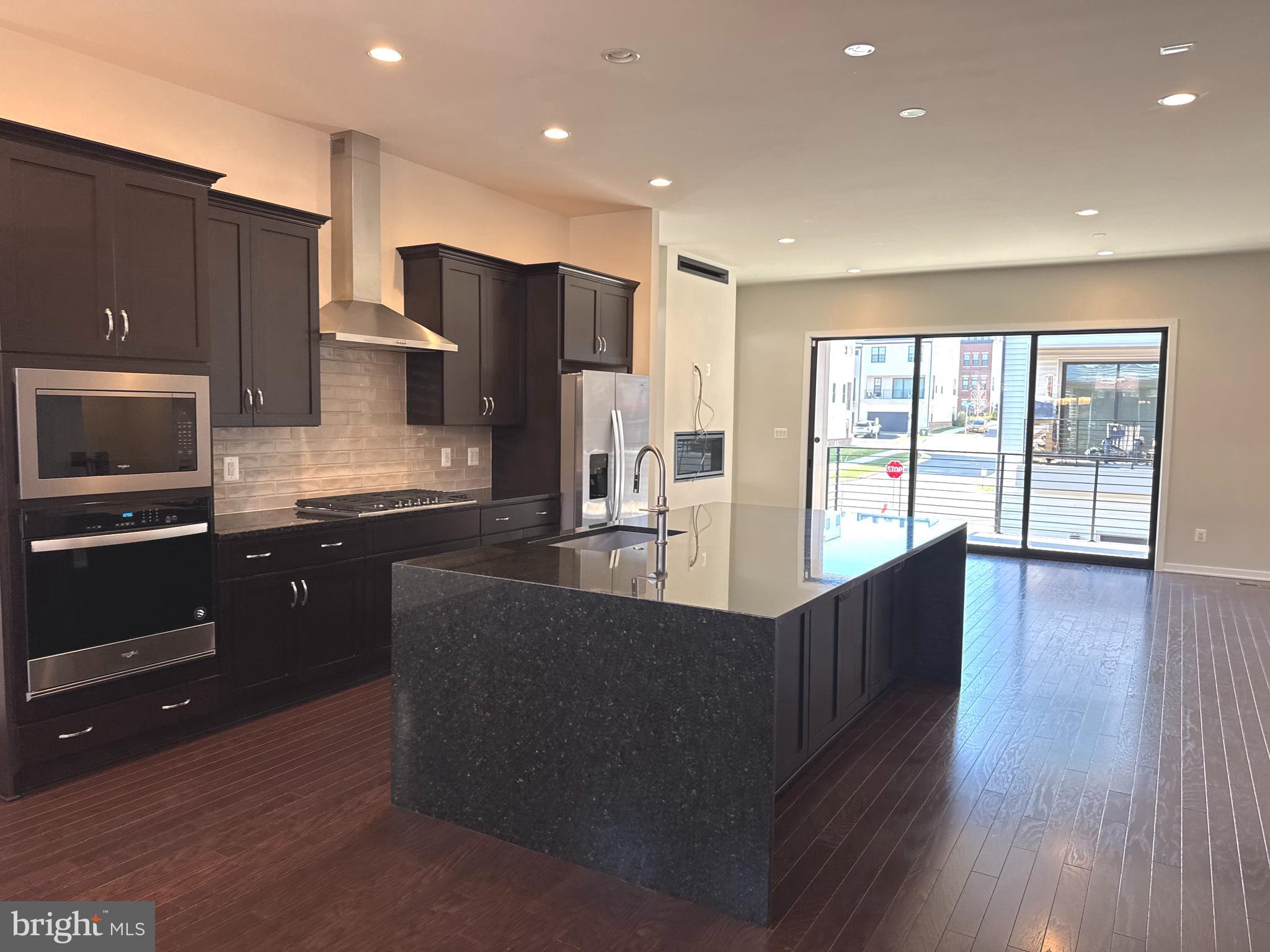 MOOREFIELD - Residential Lease