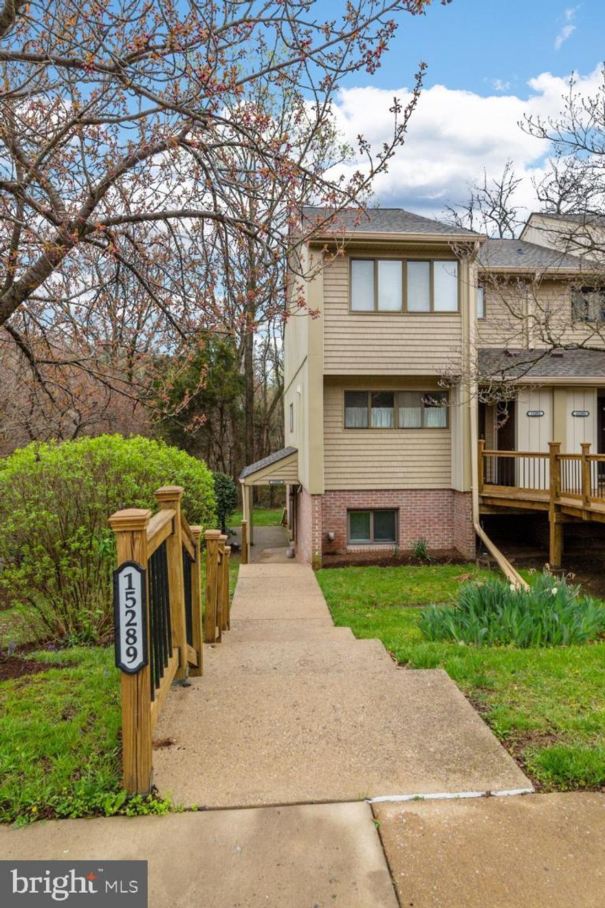 Recently updated  large 3 bedroom ground unit with a 10 x 10 patio. Freshly painted, new appliances and new flooring throughout. Very private, nestled in a wooded area. Secure storage at the back of unit. Two assigned parking spaces, plenty of additional parking for visitors. Superb location, Quantico just to the south, Ft. Belvoir to the north. Close to Stonebridge's excellent stores and restaurants. Close to Rippon Landing Park. Easy access to I-95, HOT lanes, and Route 1 for commuting.