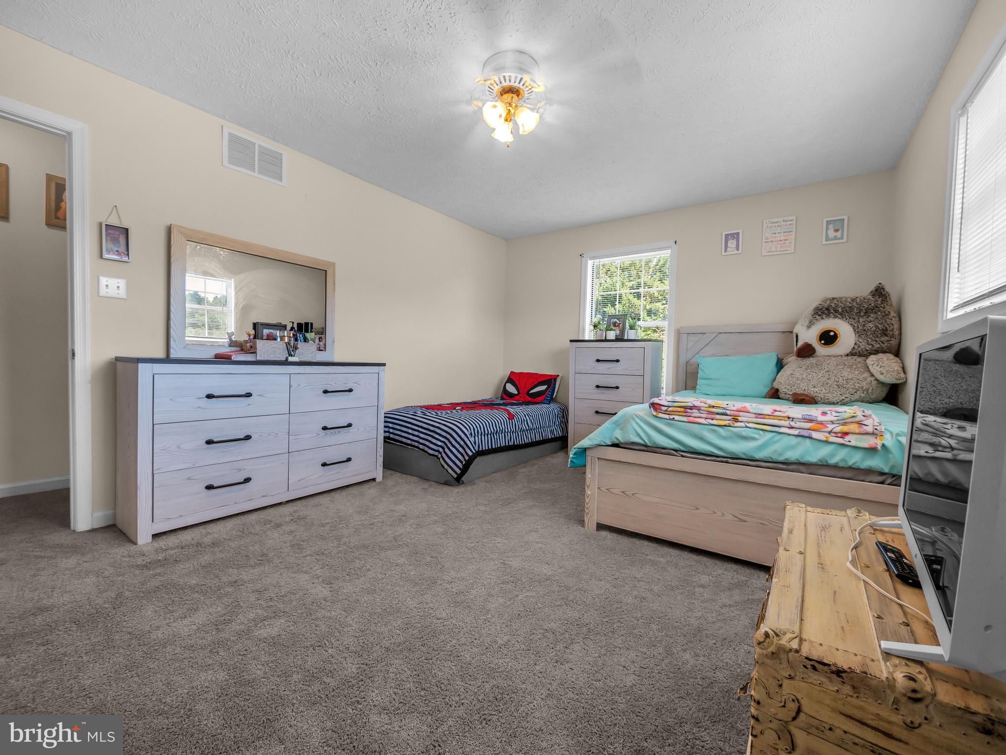 SPRINGDALE FARM - Residential