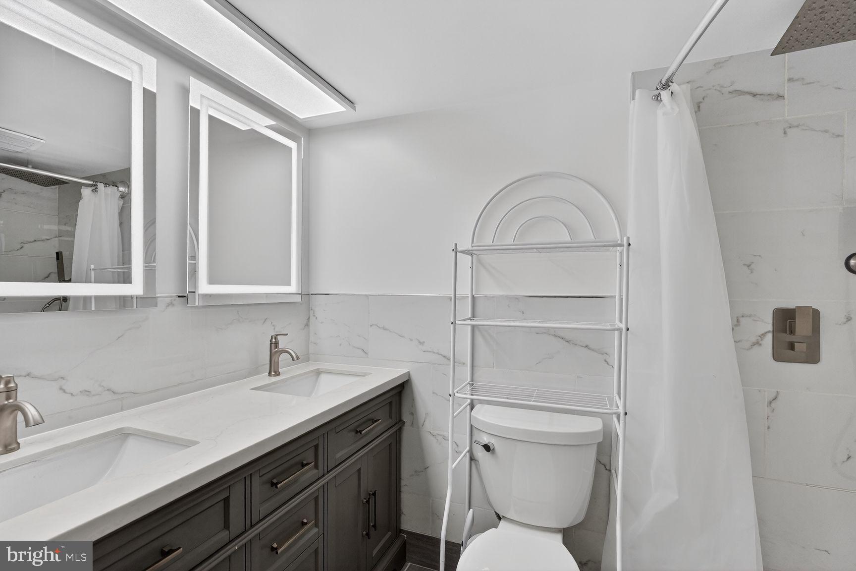 DEERING WOODS - Residential