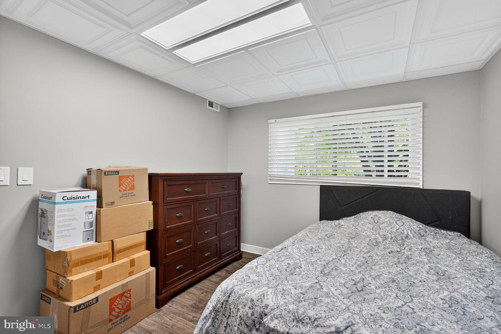 DEERING WOODS - Residential