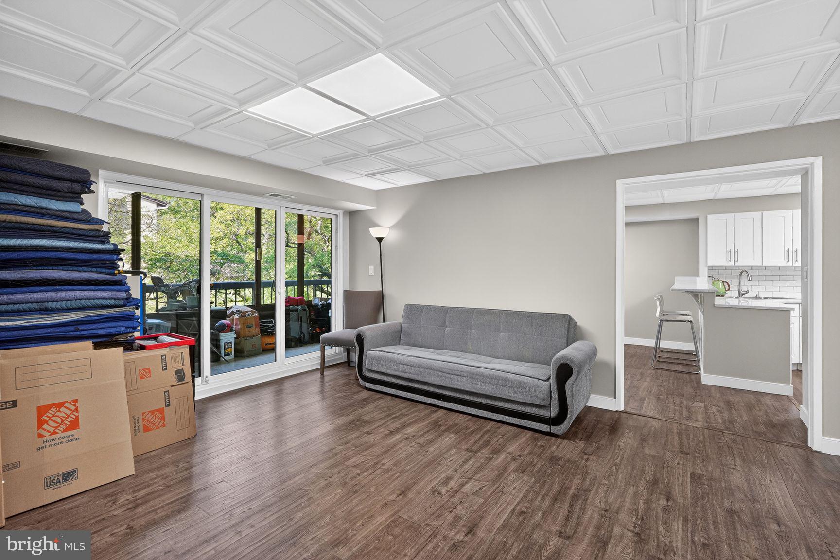 DEERING WOODS - Residential