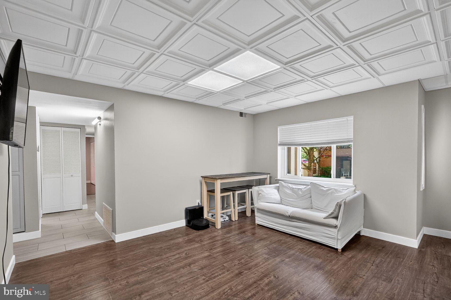 DEERING WOODS - Residential